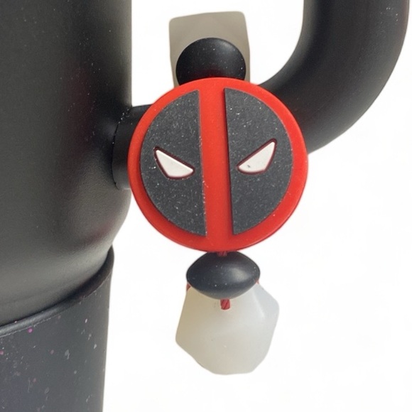 Tumbler Handle Cup Charm “Deadpool” Glow in The Dark - Picture 3 of 8